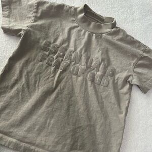 Kids Essentials Tshirt Size 8! Like new only worn once